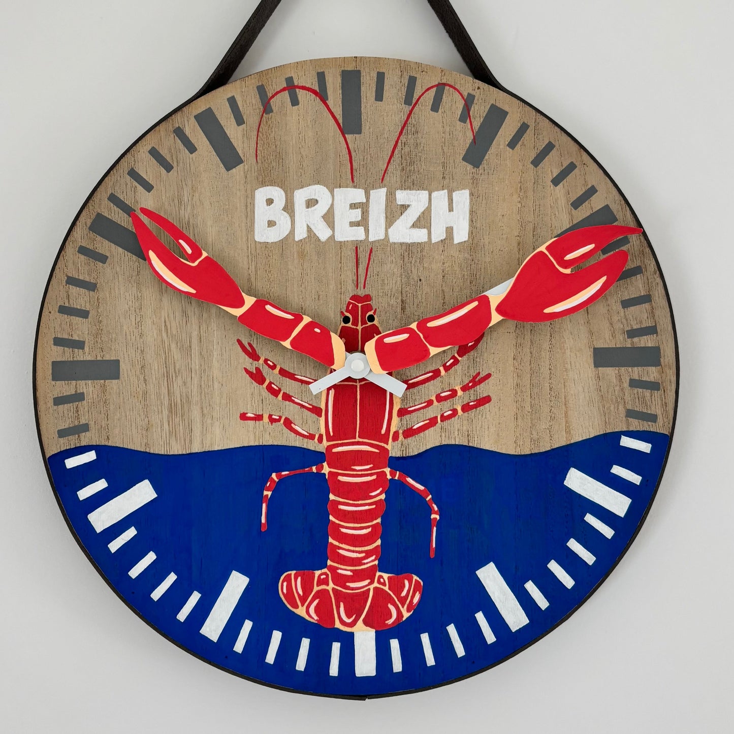 Upcycled lobster clock